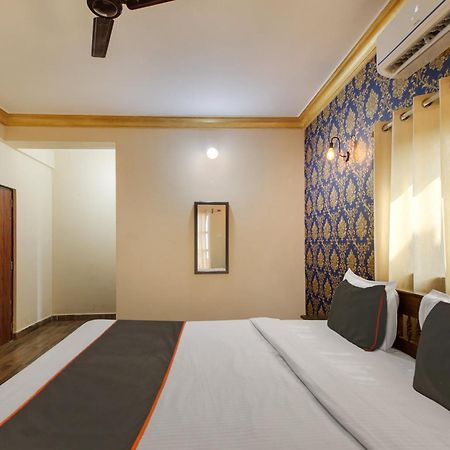 Collection O Romeos Place Baga Beach Hotell Calangute Eksteriør bilde