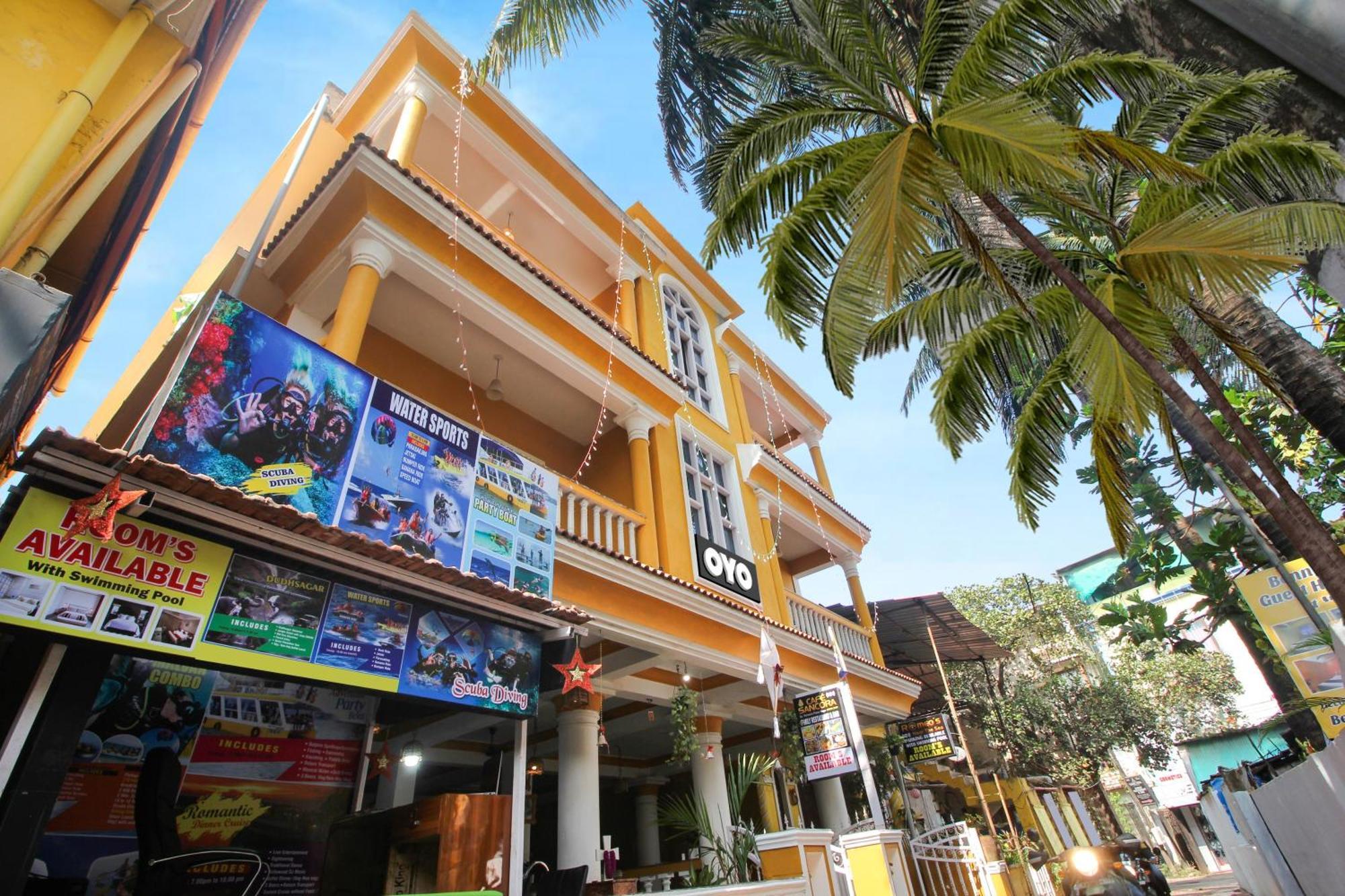 Collection O Romeos Place Baga Beach Hotell Calangute Eksteriør bilde
