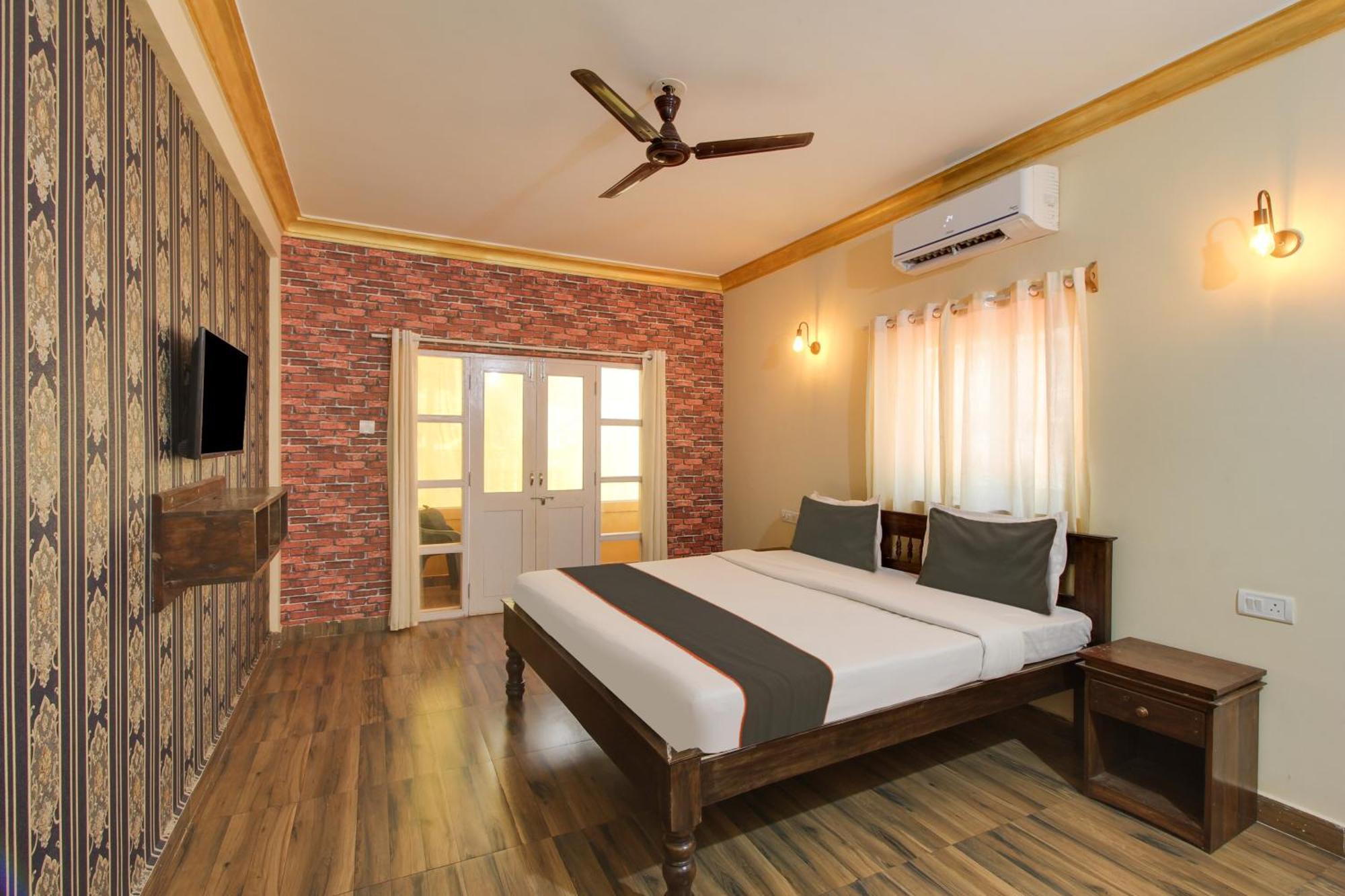 Collection O Romeos Place Baga Beach Hotell Calangute Eksteriør bilde